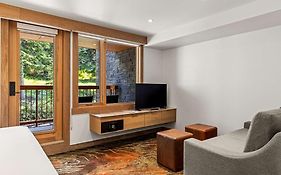 Otter Hotel